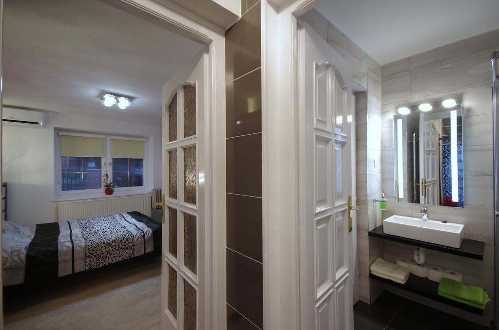 Regina Delux Apartman Jula Exterior foto