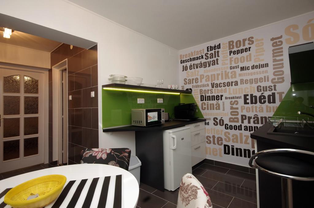 Regina Delux Apartman Jula Exterior foto