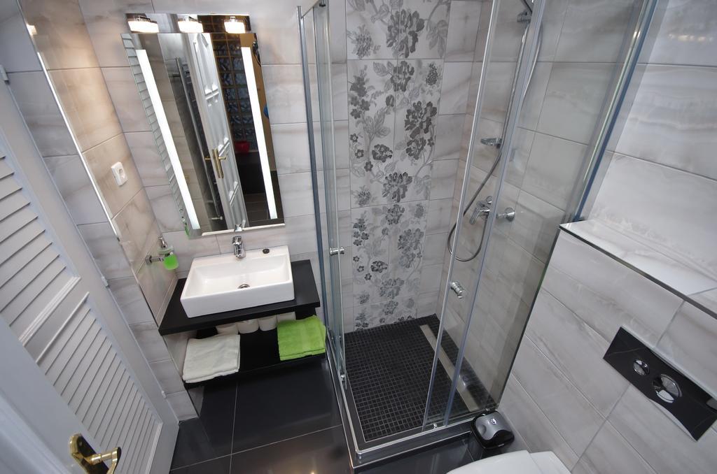 Regina Delux Apartman Jula Exterior foto