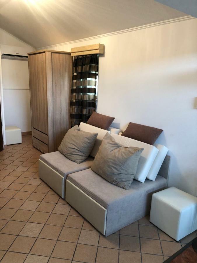 Regina Delux Apartman Jula Exterior foto